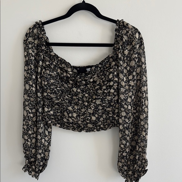 ASTR the Label Helena Black & Gold Floral Cropped Top | Size Small - Picture 2 of 4